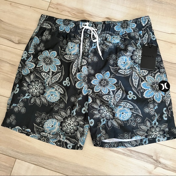 Hurley Other - NWT Hurley Melody Volley 17” board shorts swim M